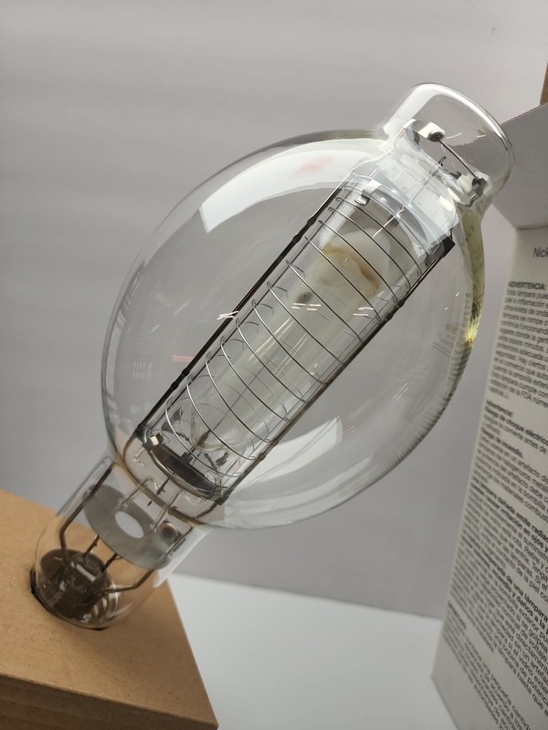 Halco Lighting Technologies MP875/BU/PS Ex39 Base Pulse Start 60514 875W MP BT37 gallery