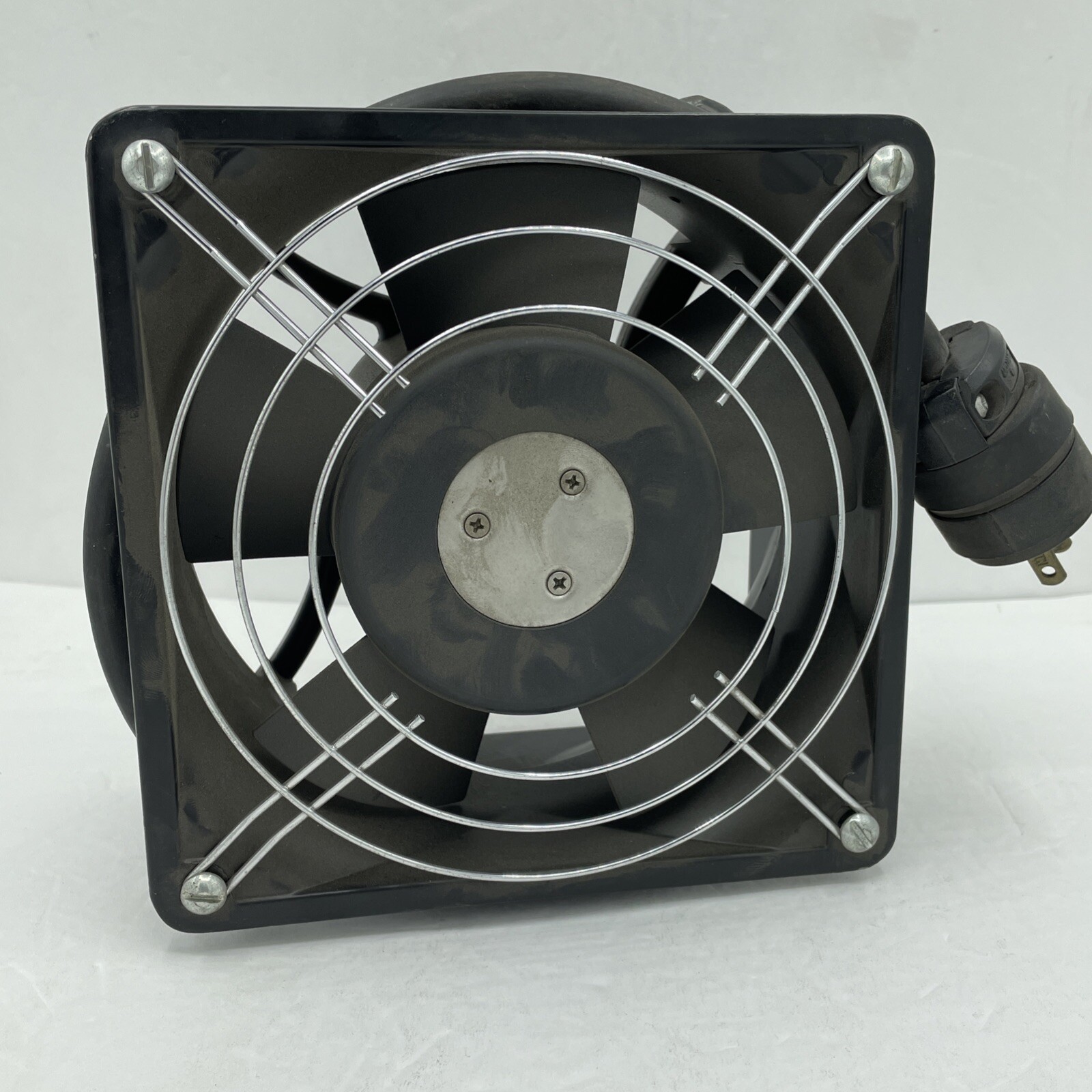 Dayton 3Vu66 Standard Square Axial Fan, Square, 115V Ac, 1 Phase, 355 Cfm gallery