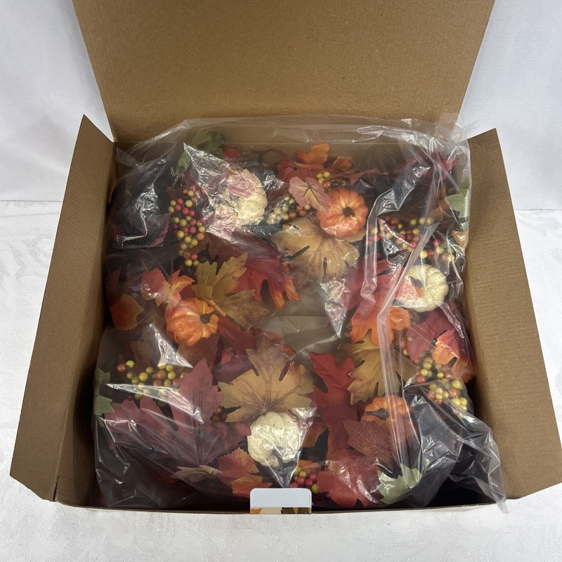 18” Artificial Autumn Maple Leaf & Berry Wreath – Fall Harvest Door Décor New gallery