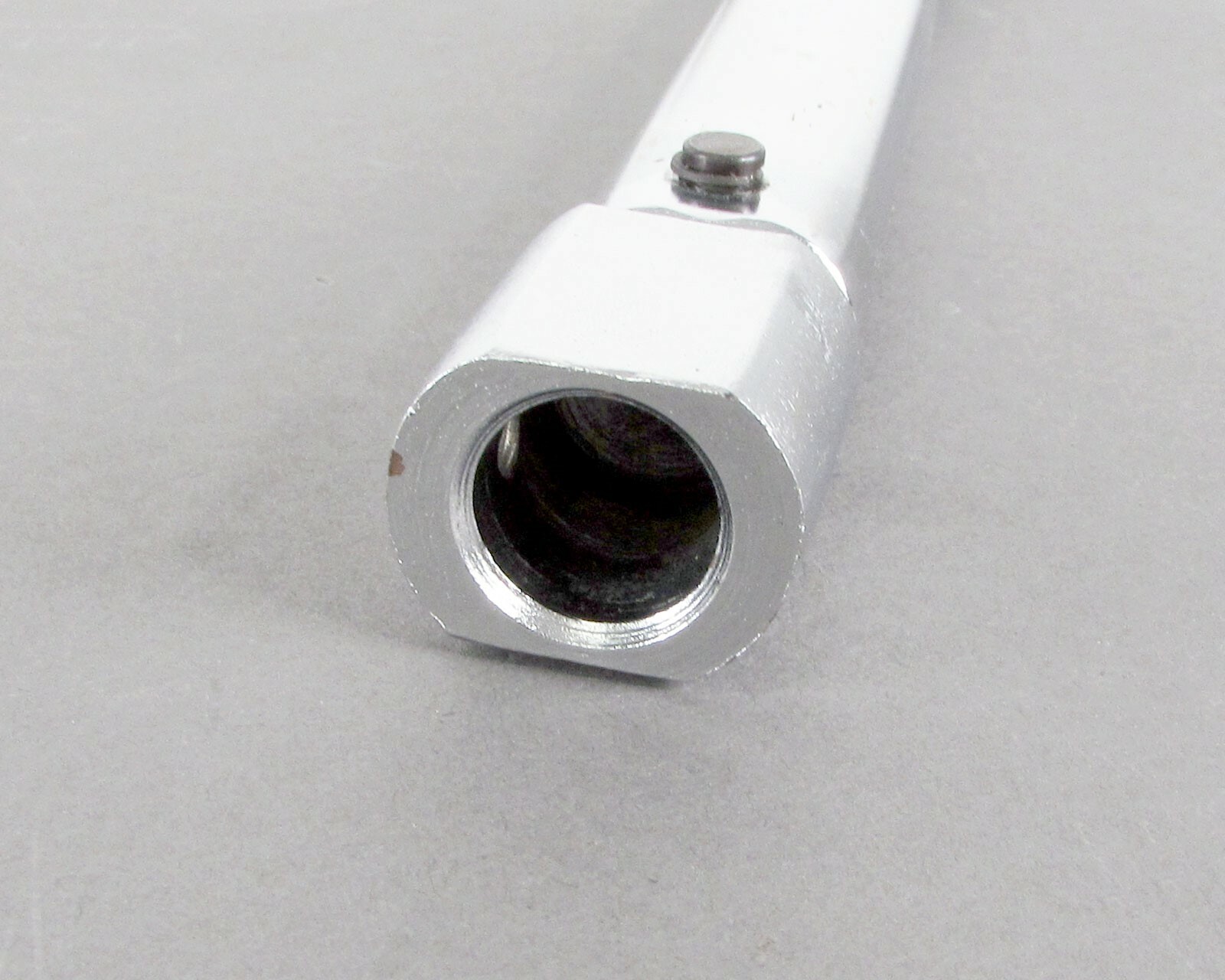 Utica CH-75F Micrometer Adjustable 'Size B Torque Wrench 15-75 in/lb Handle Only gallery