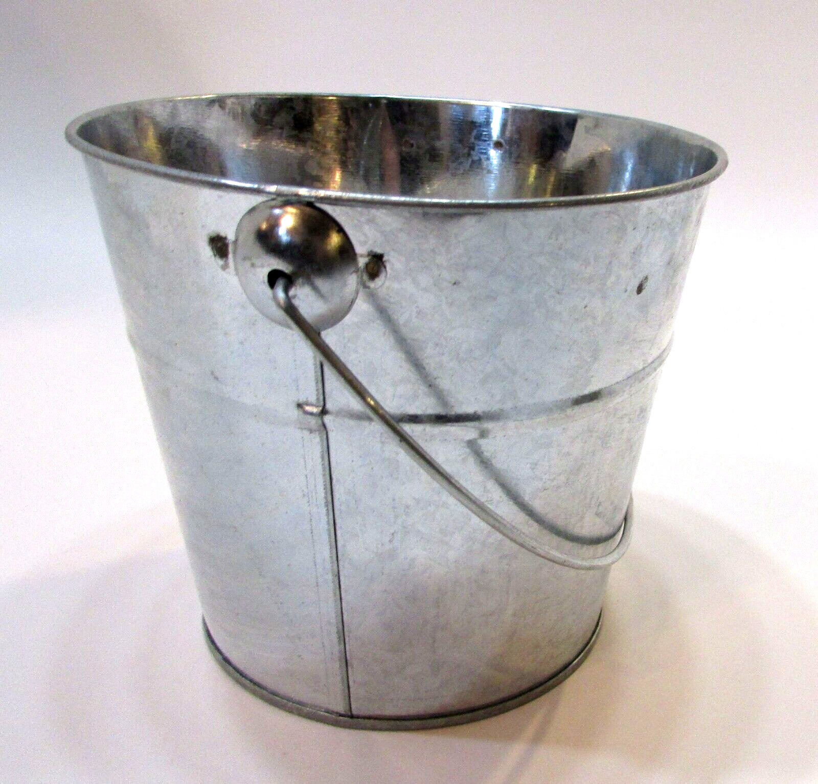 Good 2019 Small 4x5 Miniature Silver Steel Tin Feed Milk Pail Farm Scrub Bucket gallery