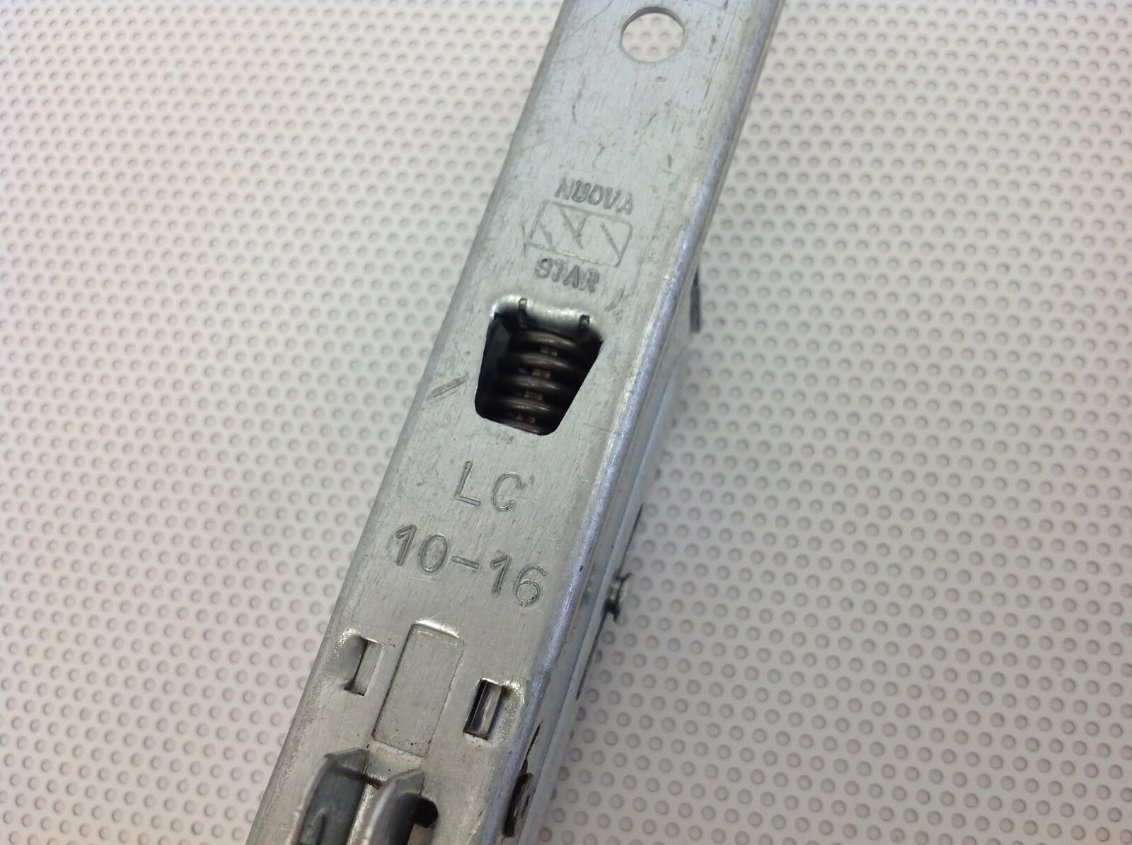Whirlpool WPW10299227 Maytag Amana Range Oven Door Hinge AP6019075 NEW gallery