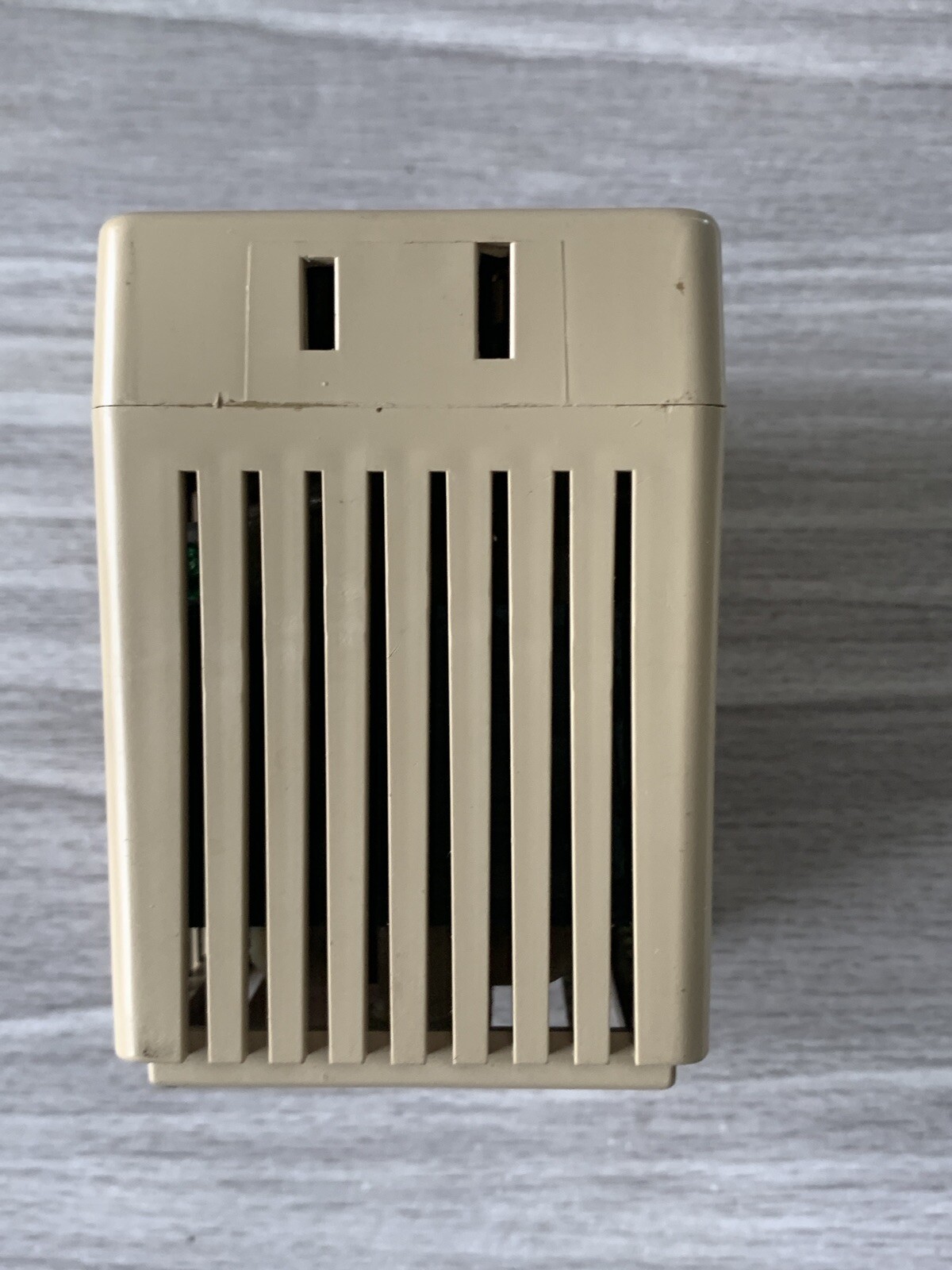 Archer Power Converter 220/240 Volts AC - 110/120 AC & Up To 50 Watts Max gallery