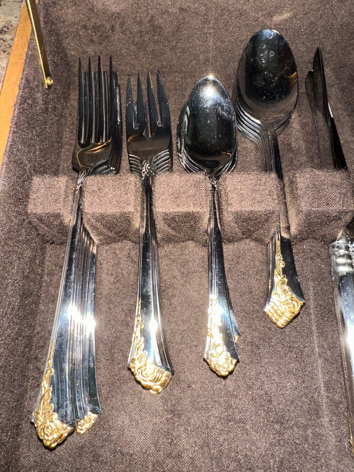 ONEIDA Golden Damask Rose Stainless Flatware Place Setting Made In USA gallery