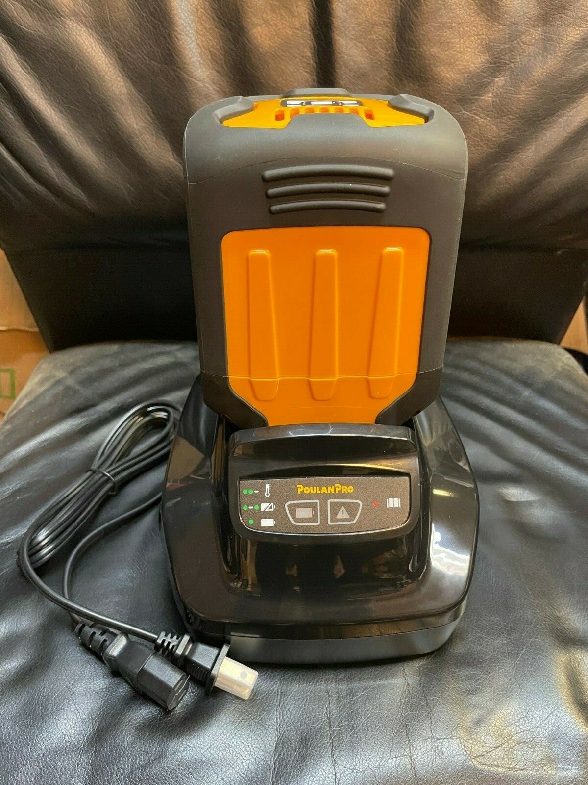 POULAN PRO PR140LI 58 Volt LITHIUM-ION BATTERY 590923804 WITH CHARGER 590915101 gallery