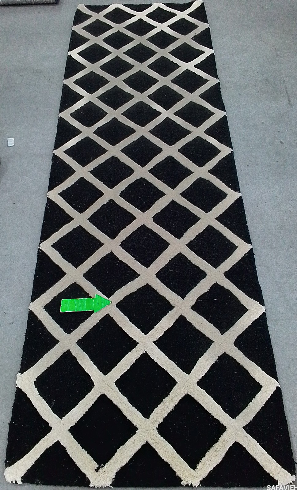BLACK / IVORY 2'-6" x 8'-0" Cut on Rug, Reduced Price 1172802117 CAM135E-28 gallery
