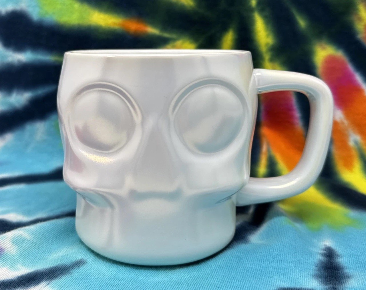 2024-Starbucks-Skull mug-Coffee/Tea-White Iridescent-Ceramic Mug-14 fl oz gallery