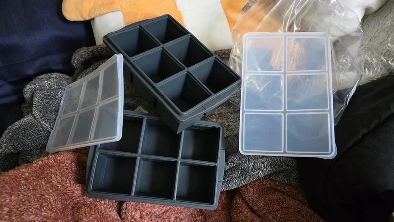 2 Pack 2 Inch Large Silicone Ice Cube Trays Square Ice Cube Molds for Whiskey gallery