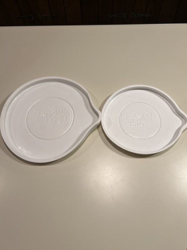 2 Pampered Chef One Large, One Small Batter Bowl White Replacement Lids Only New gallery