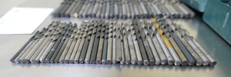 69pcs drill bit lot (random sizes in 1/4" to 1/8" range) (vintage, USA) gallery