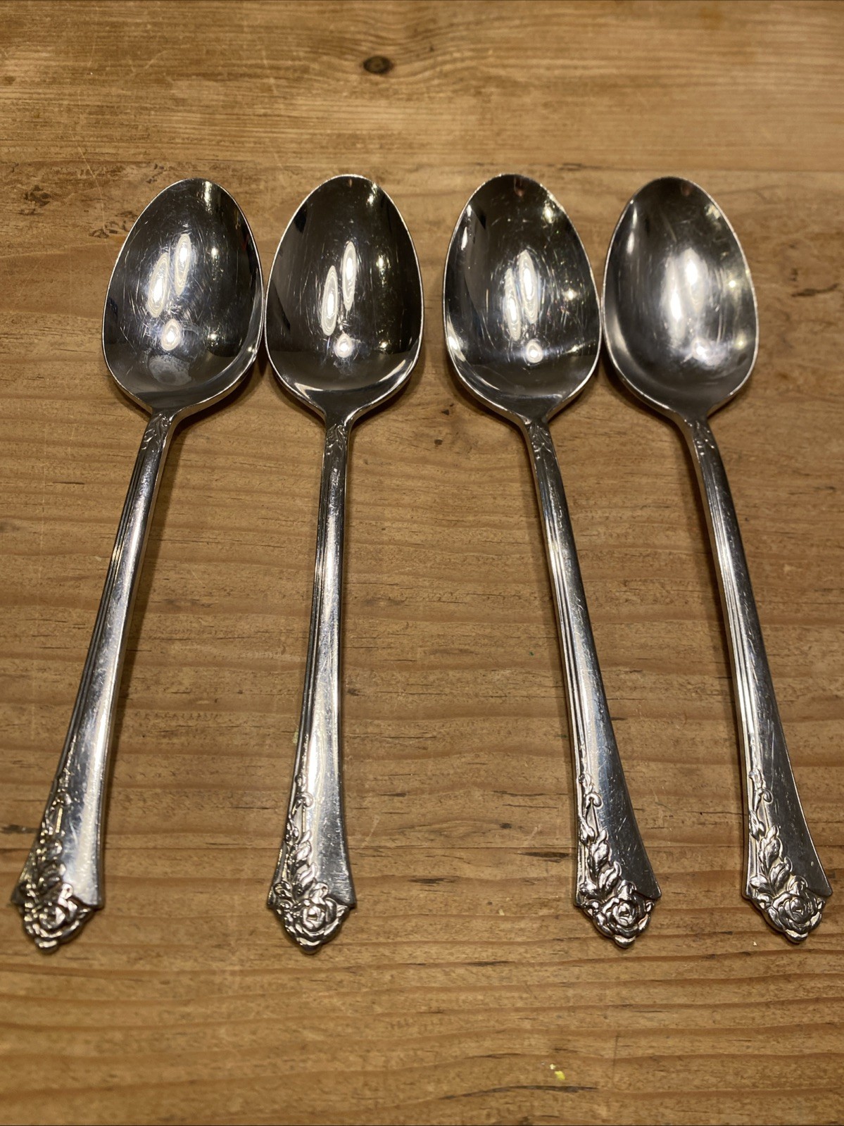 Oneida DAMASK ROSE Stainless Soup Spoon Heirloom CUBE Glossy Flatware Set 4 gallery