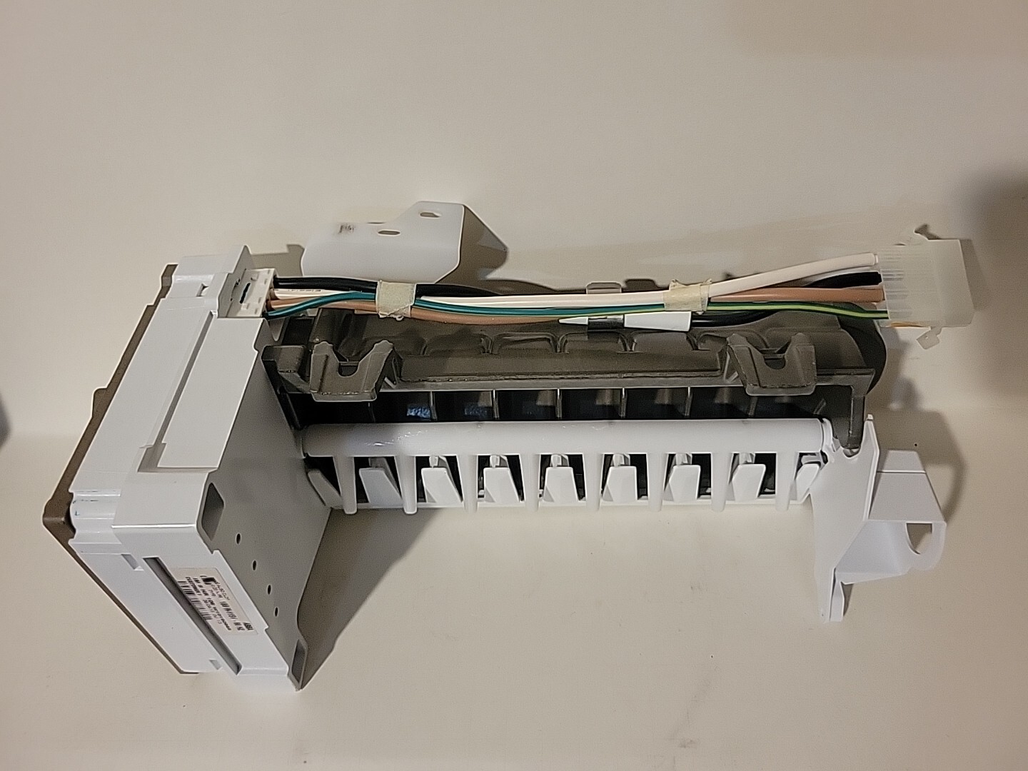 Whirlpool OEM Genuine Refrigerator Ice Maker W10190965 gallery