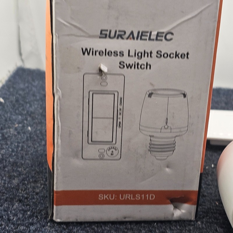 SURAIELEC UHRT06C: WIRELESS LIGHT SOCKET SWITCH 125VAC 60Hz 60W gallery