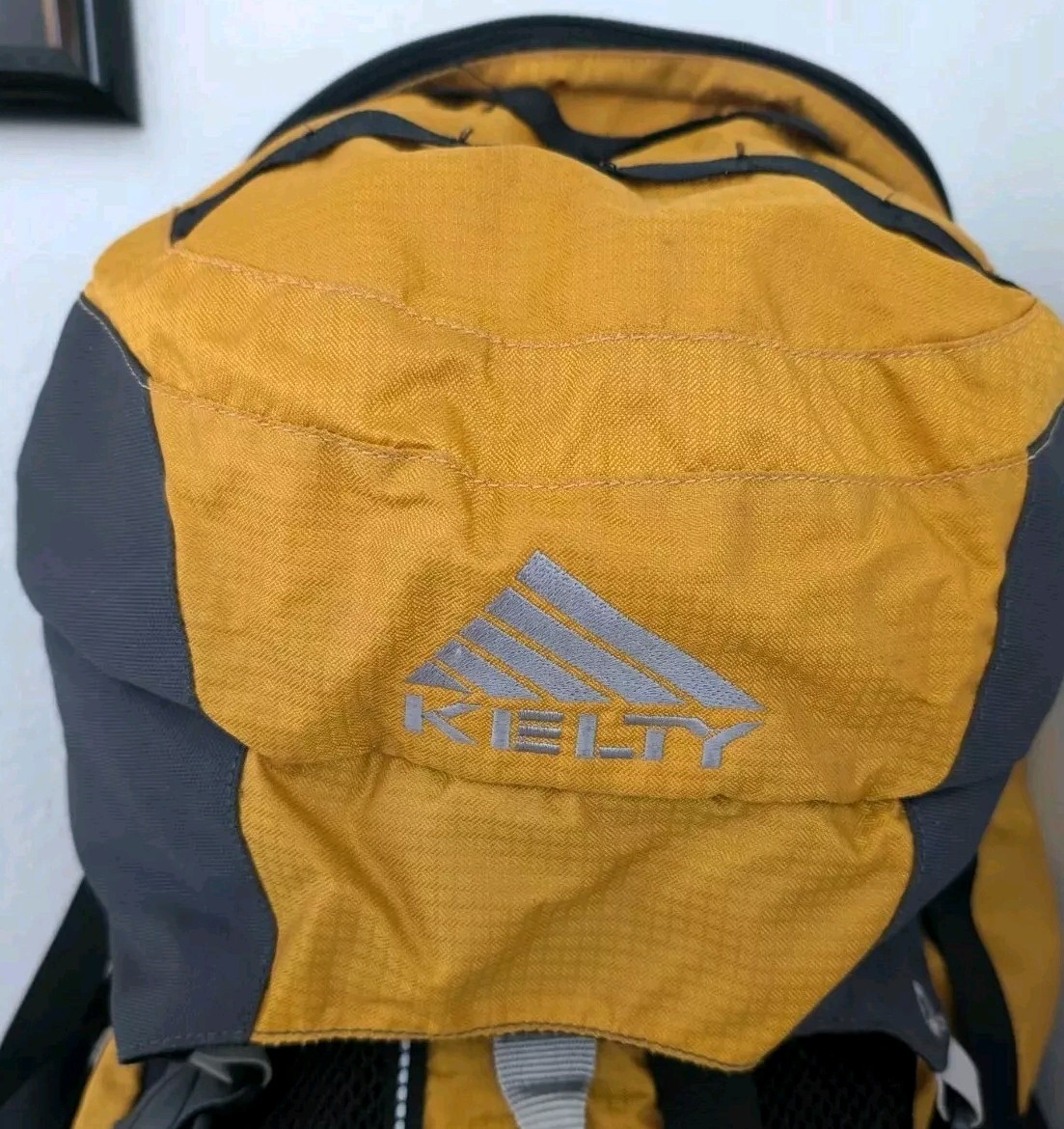 Kelty Squall 2800 Backpack Saffron Charcoal Hiking Pack 2