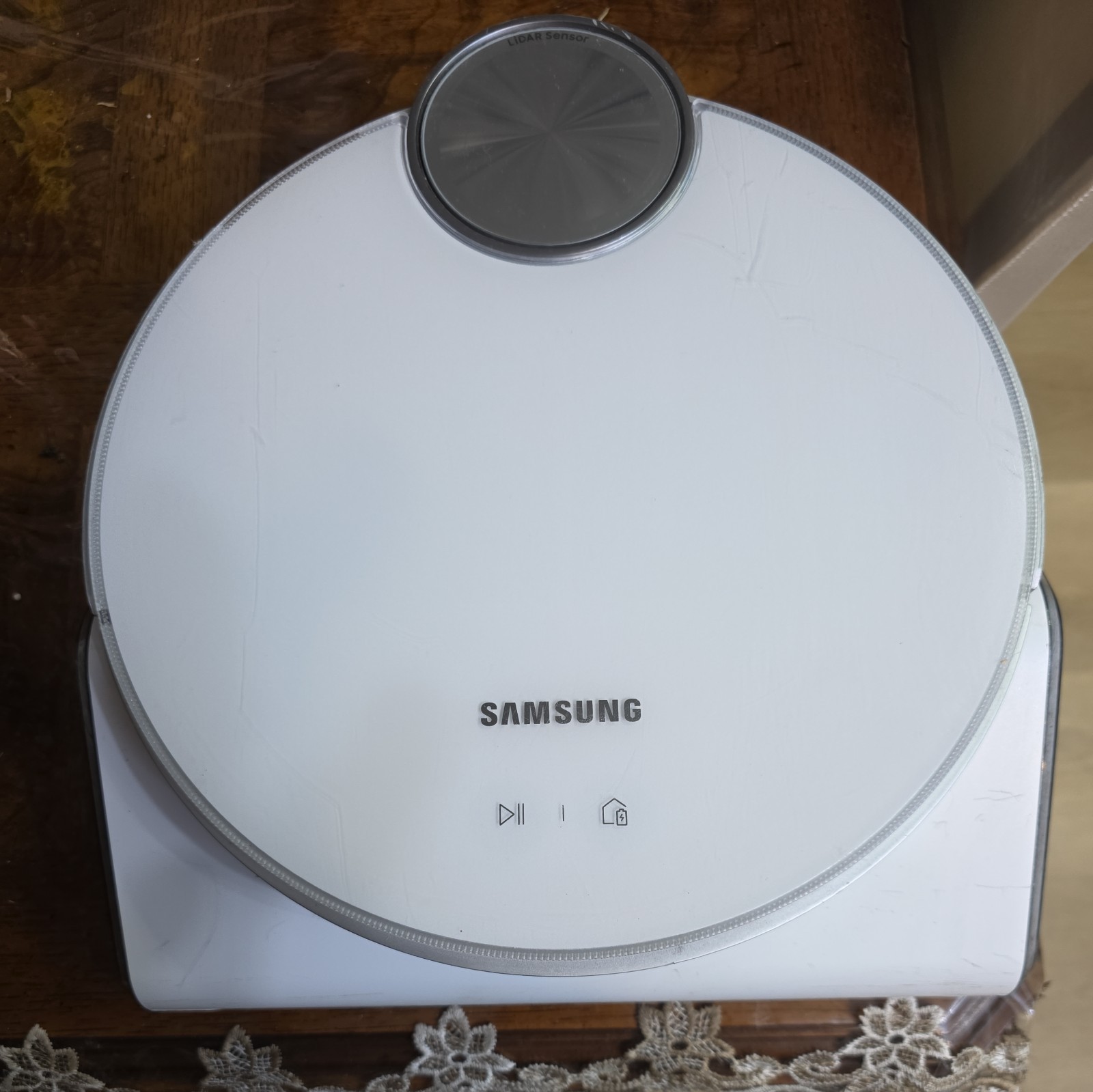 Samsung Jet Bot AI+ Robotic Vacuum Cleaner with Object Recognition gallery