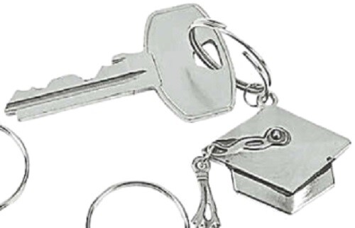 1 Graduation Cap Key Chain (Free Shipping with 6 or more items) gallery