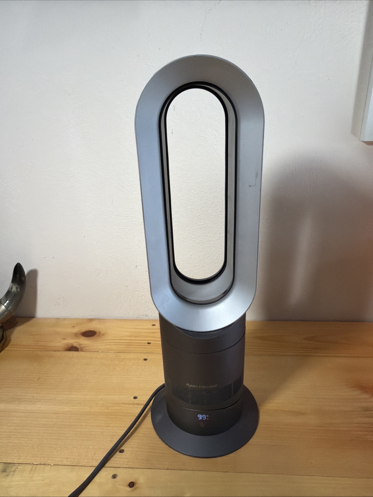 Dyson AM09 Hot+Cool **FOR PARTS OR REPAIR** gallery
