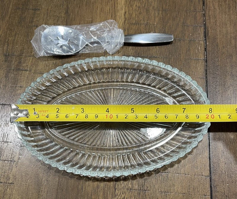 Oneida Oval Tray With Server - Special Occasions Crystal Collection - New In Box gallery