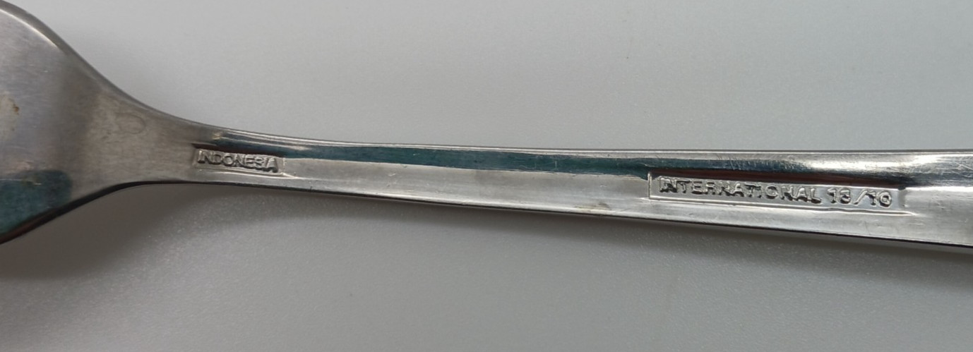 International Stainless INS330 Pattern Set 4 Salad Forks gallery