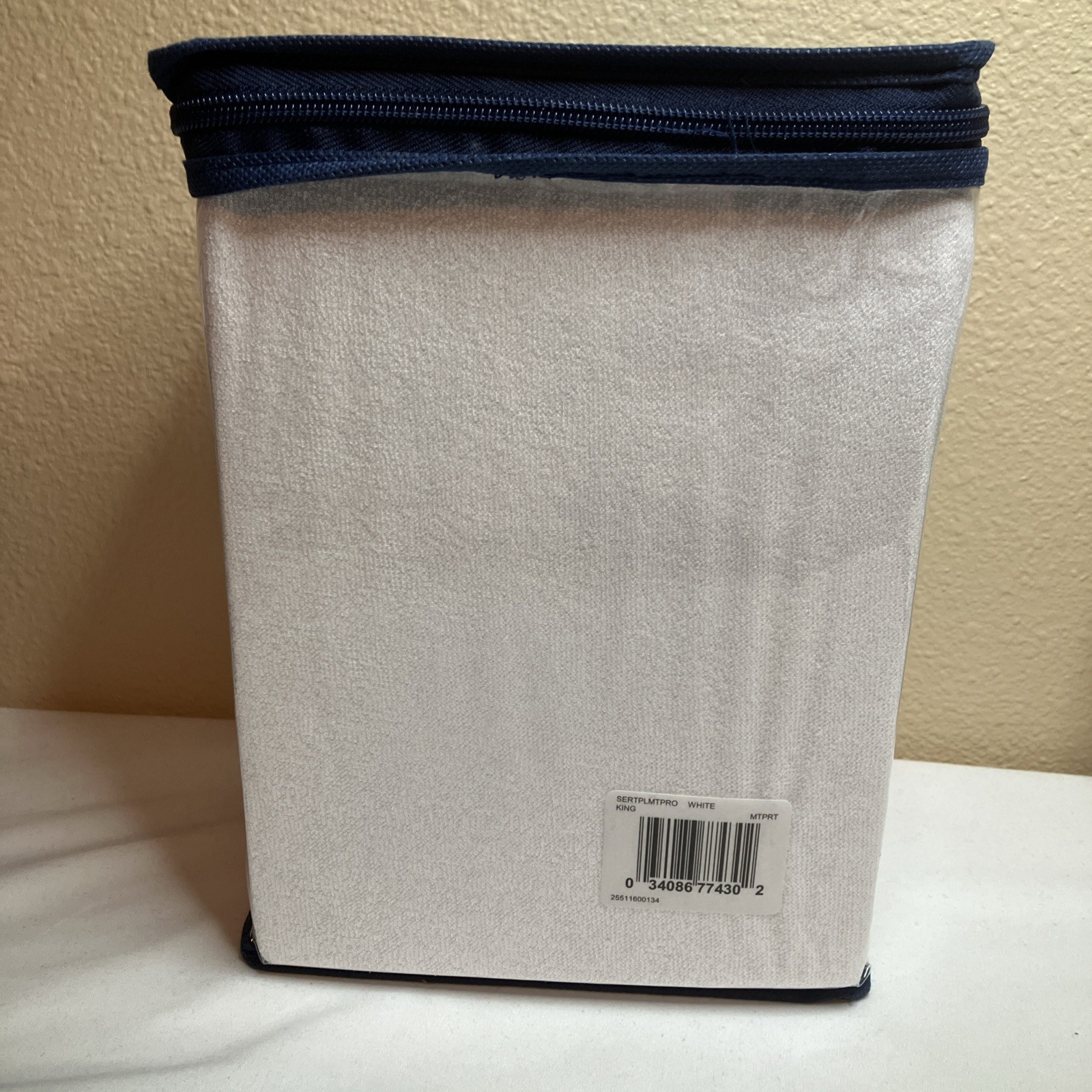 NEW Serta Plush Waterproof Mattress Protector White King Size 78"x80" gallery