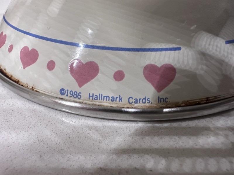 Vintage 1986 Patchwork “Hearts” Hallmark Metal Enamel Colander Strainer W/Brass gallery