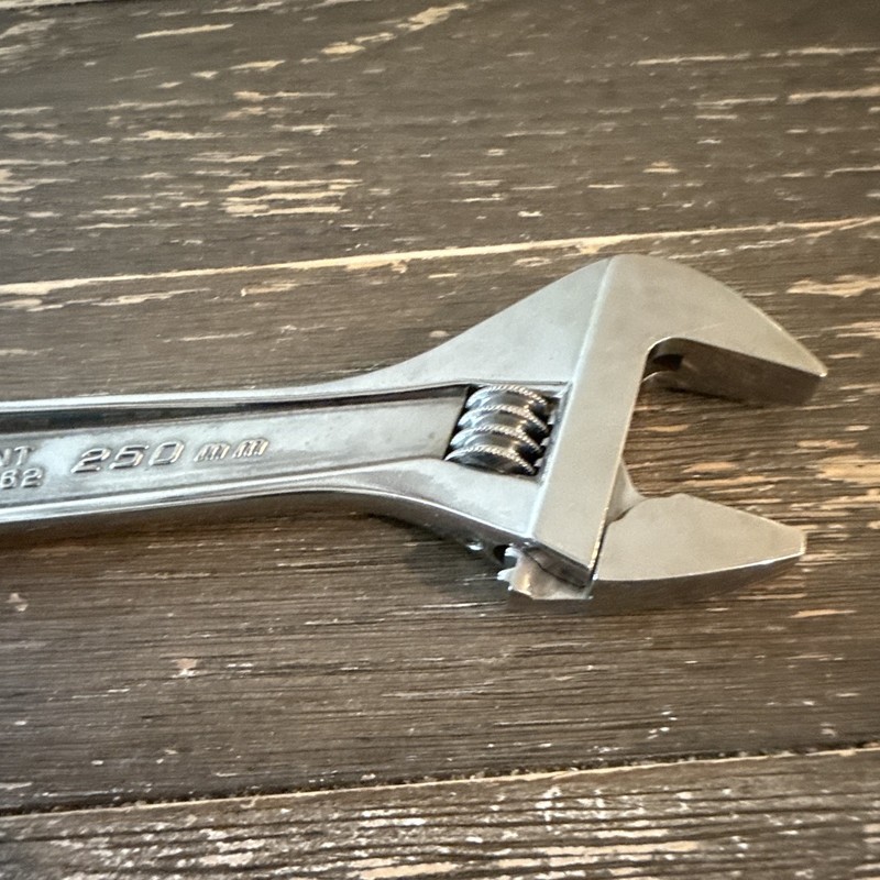 Snap-on AD10 10in Adjustable Wrench SAE Non-Ratcheting Silver USA gallery