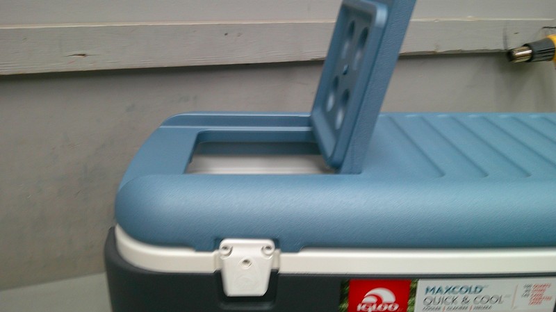 Igloo Maxcold Quick & Cool Ice Chest - 100 Quarts gallery