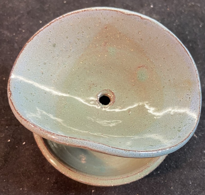 GREEN & BROWN GLAZED SOAP DISH WITH DRAIN gallery