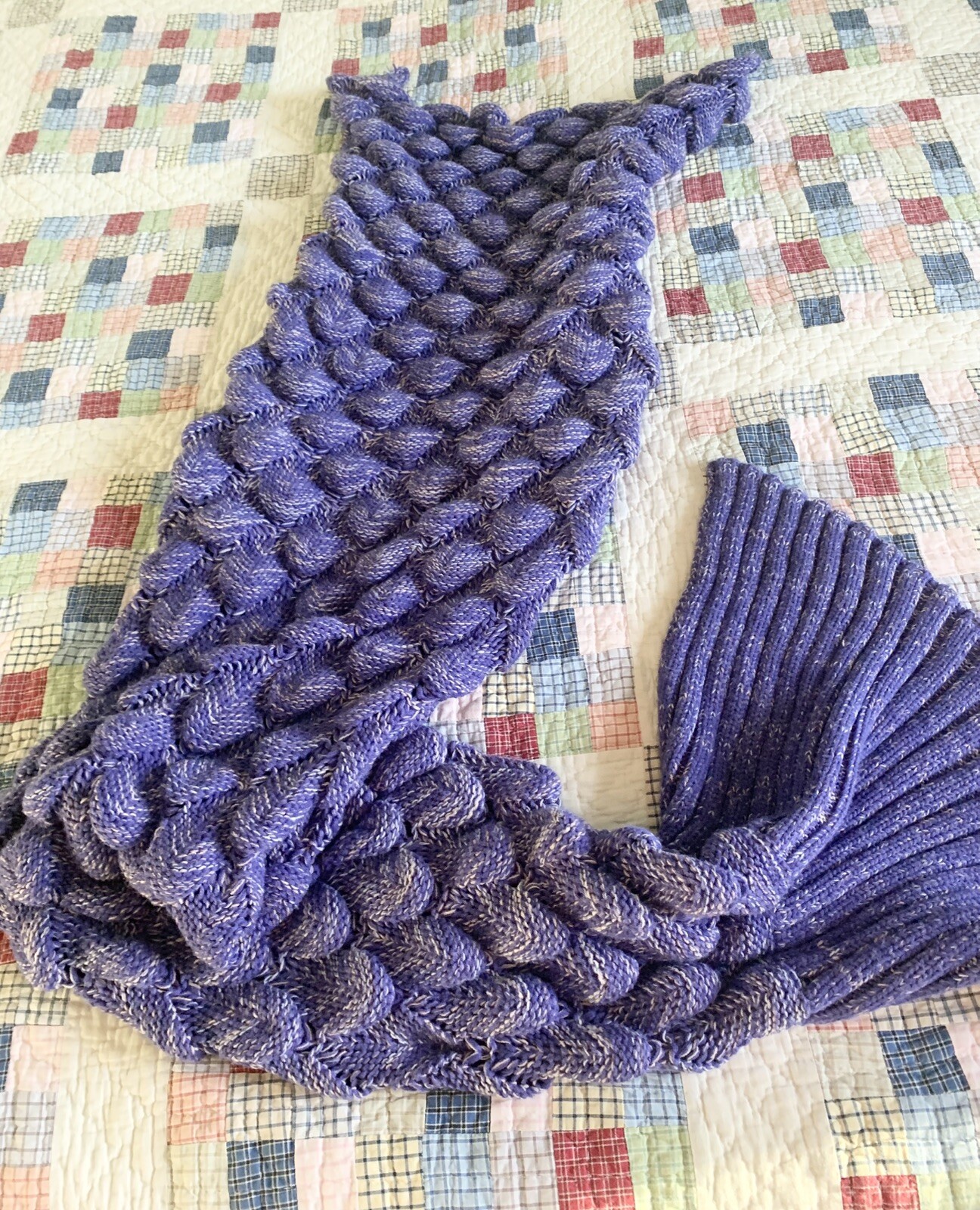 Knitted Mermaid Tail Throw Purple 3D Scales For Year Round Use Good Condition gallery