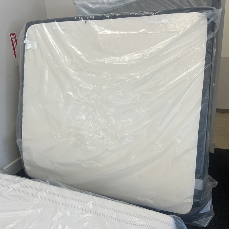 Tempurpedic LuxeAdapt Luxe Adapt Soft KING Mattress $4999 (Free Shipping) gallery