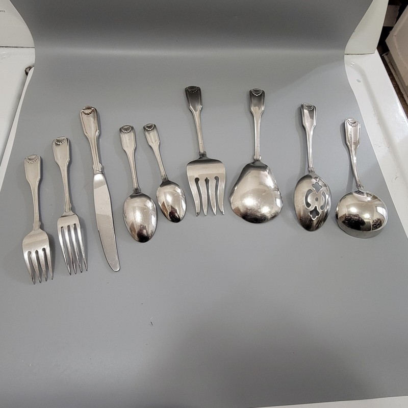 Oneida CLASSIC SHELL C Stainless Cube Flatware Silverware Glossy UCHOOSE 1625 gallery
