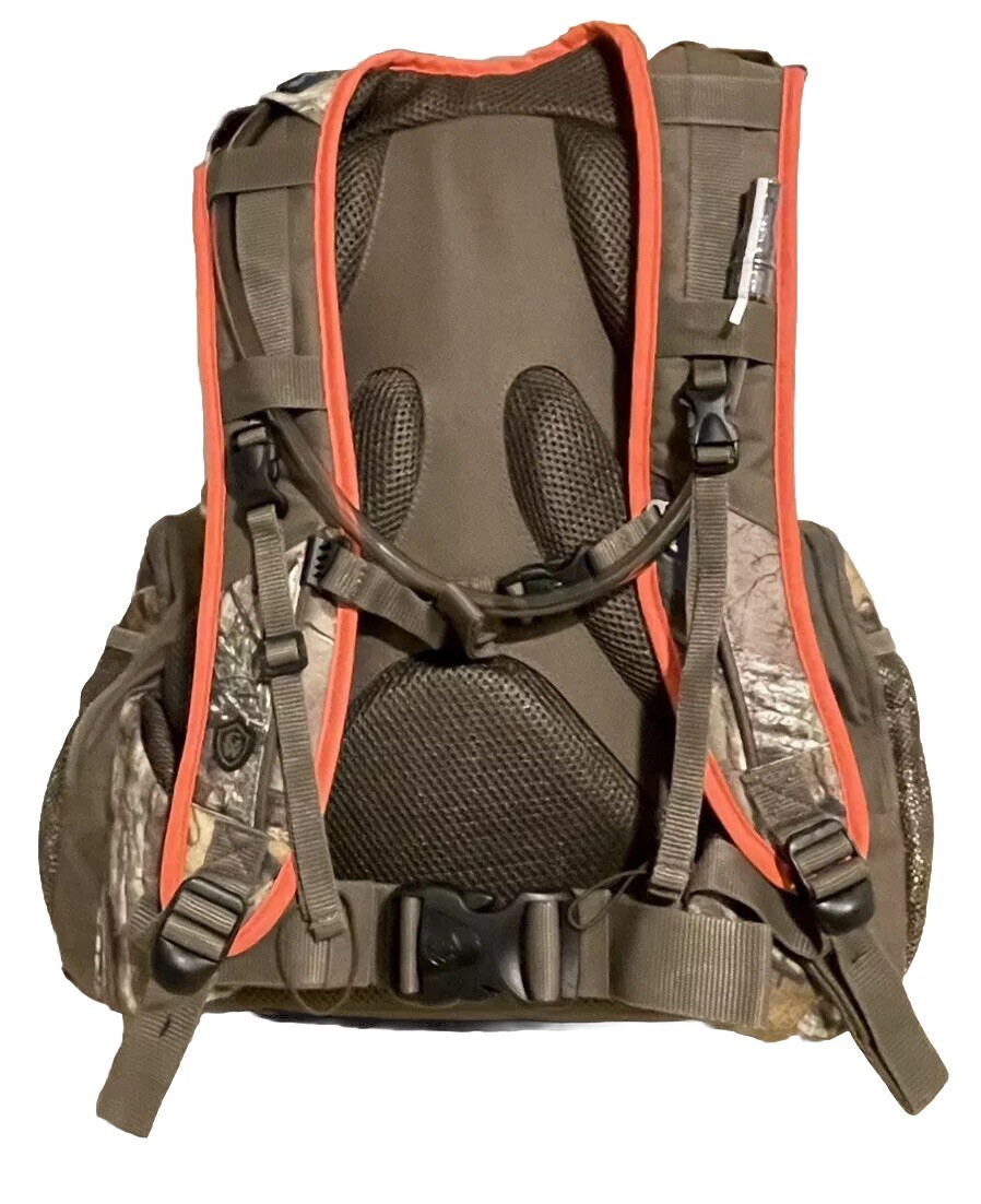 Nice Rare Game Winner Women’s Hunting Pack (2014 Prototype Production Sample) 3