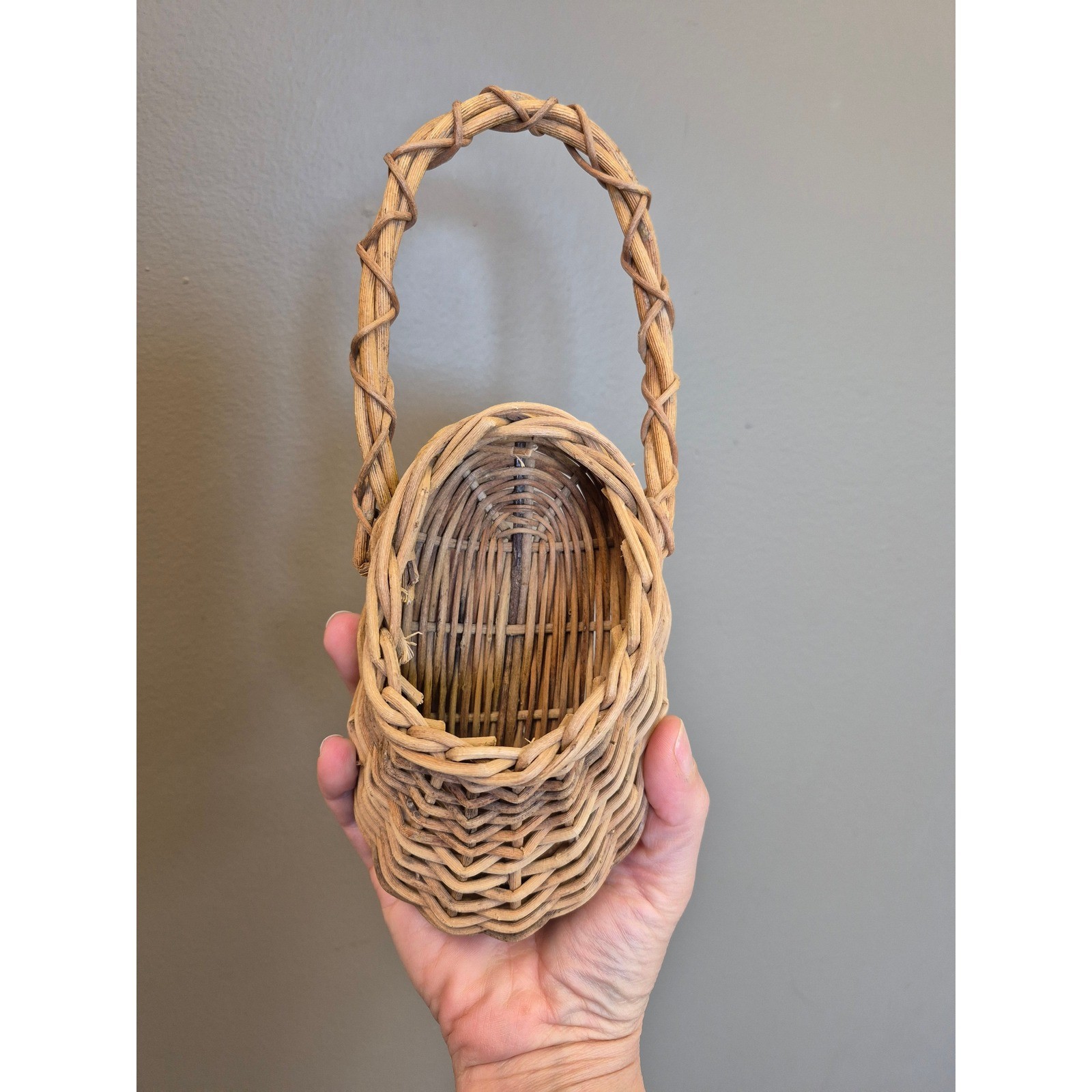 Vintage Handwoven Wicker Wall Pocket Basket 10 Boho Farmhouse Wall Planter Decor gallery