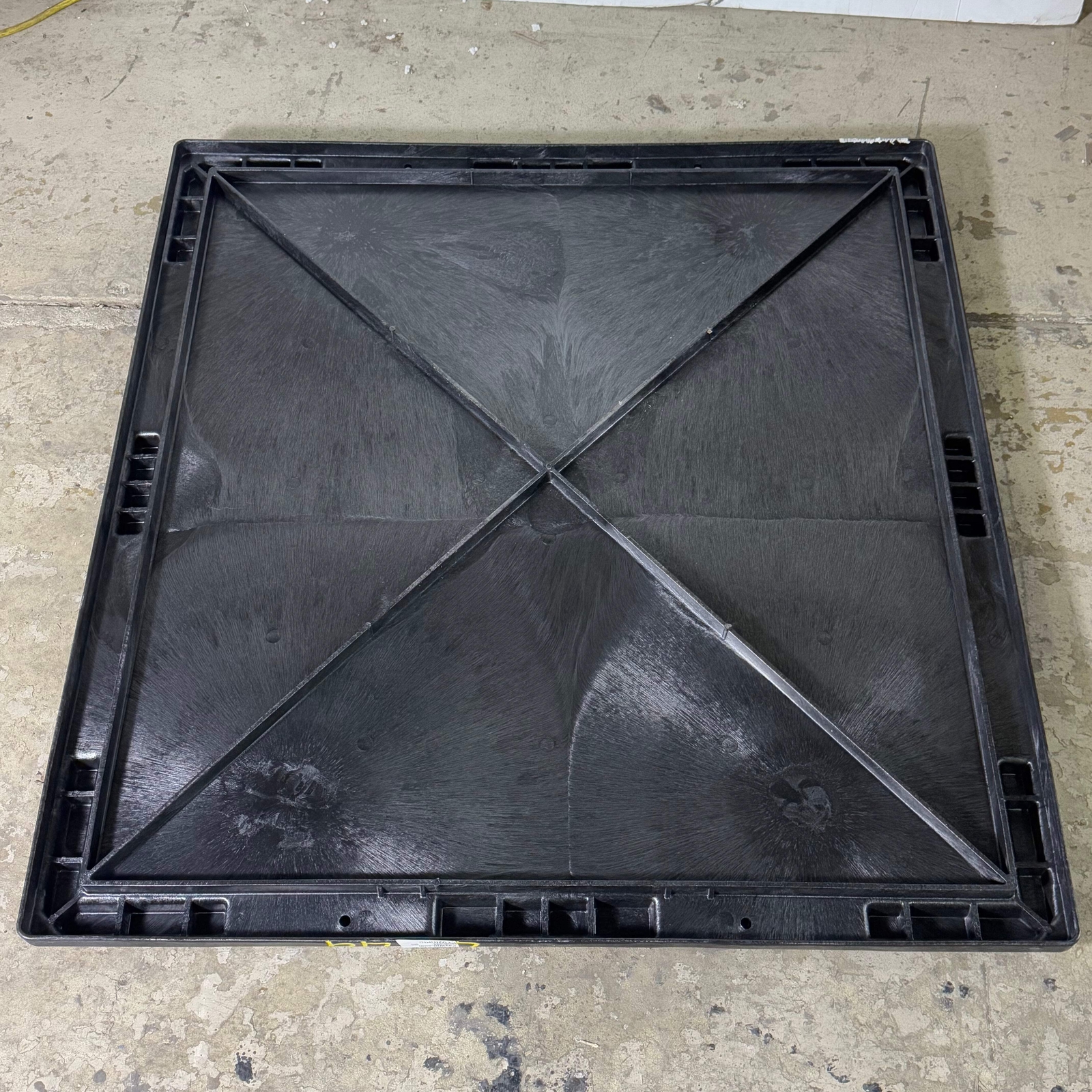 BUCKHORN Plastic Bulk Container Cover Sz 48 1/4 in x 45 1/4 in, Black 1XGG9 gallery