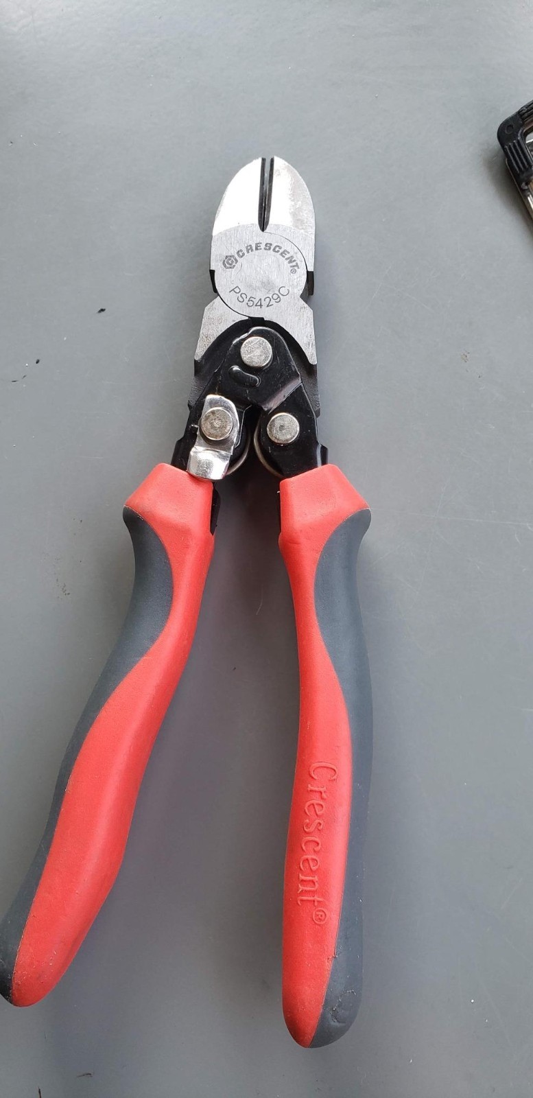 Pro Series 9in Compound Diagonal Pliers PS5429C Co Molded Grips Induction Harden gallery