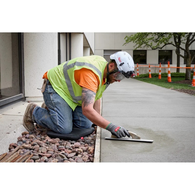 Milwaukee 48-73-6100 Thick Comfortable Professional Tear Resistant Kneeling Pad gallery