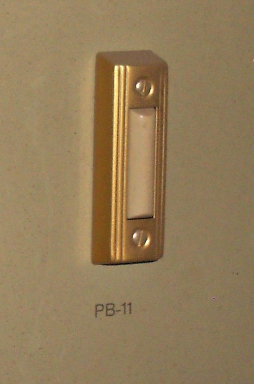 2.75" x .75" Gold PACESETTER Push Button DOOR BELL Model PB-11 NuTone NEW PB-11G gallery