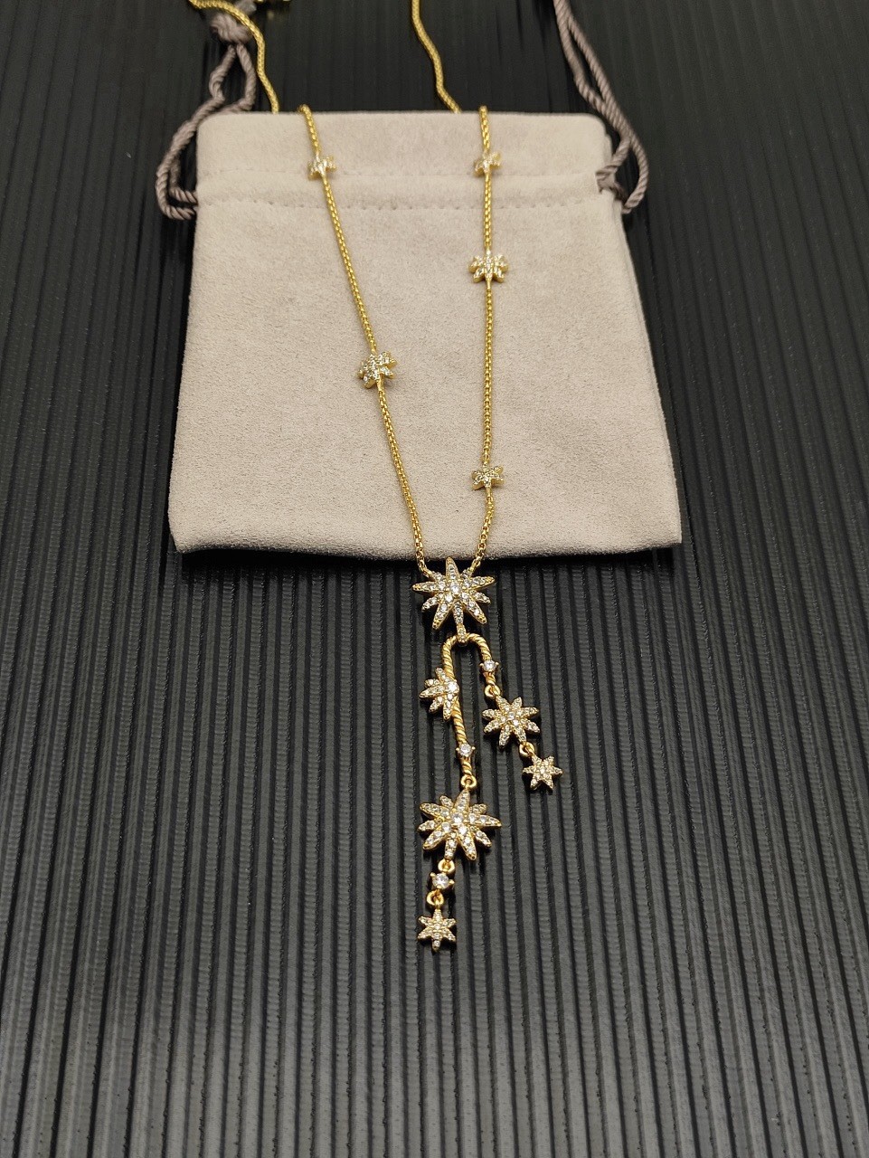 David Yurman 18k Yellow Gold Diamond Star Drop Starburst Lariat Necklace gallery