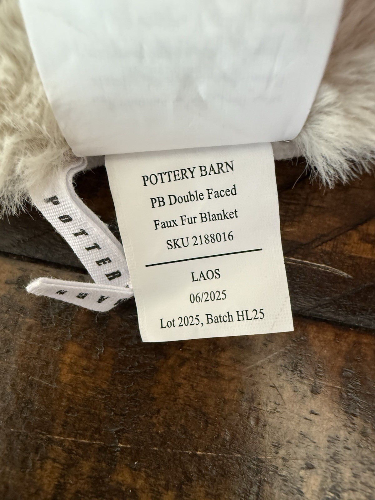Pottery Barn Double Faced Faux Fur Blanket Ivory Full/Queen New! gallery