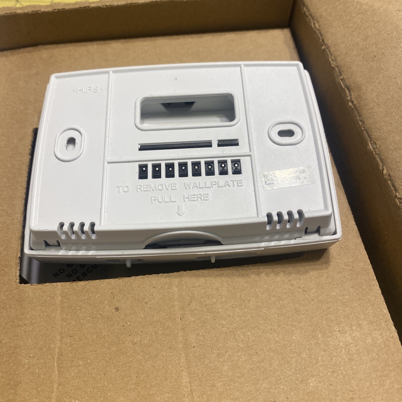 Honeywell 1-Week Programmable Thermostat (RTH221B1039) gallery