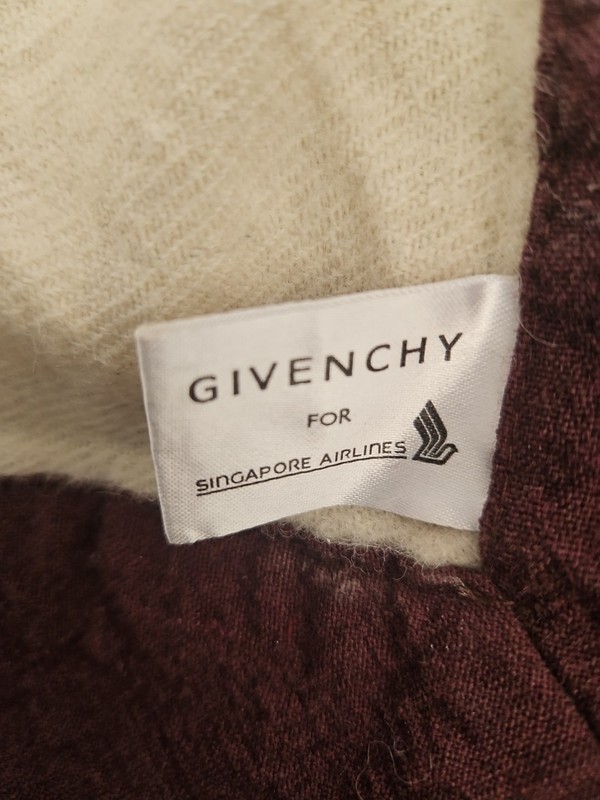 Givenchy Singapore Airlines First Class Wool Blend Blanket 52x70 PREOWNED gallery