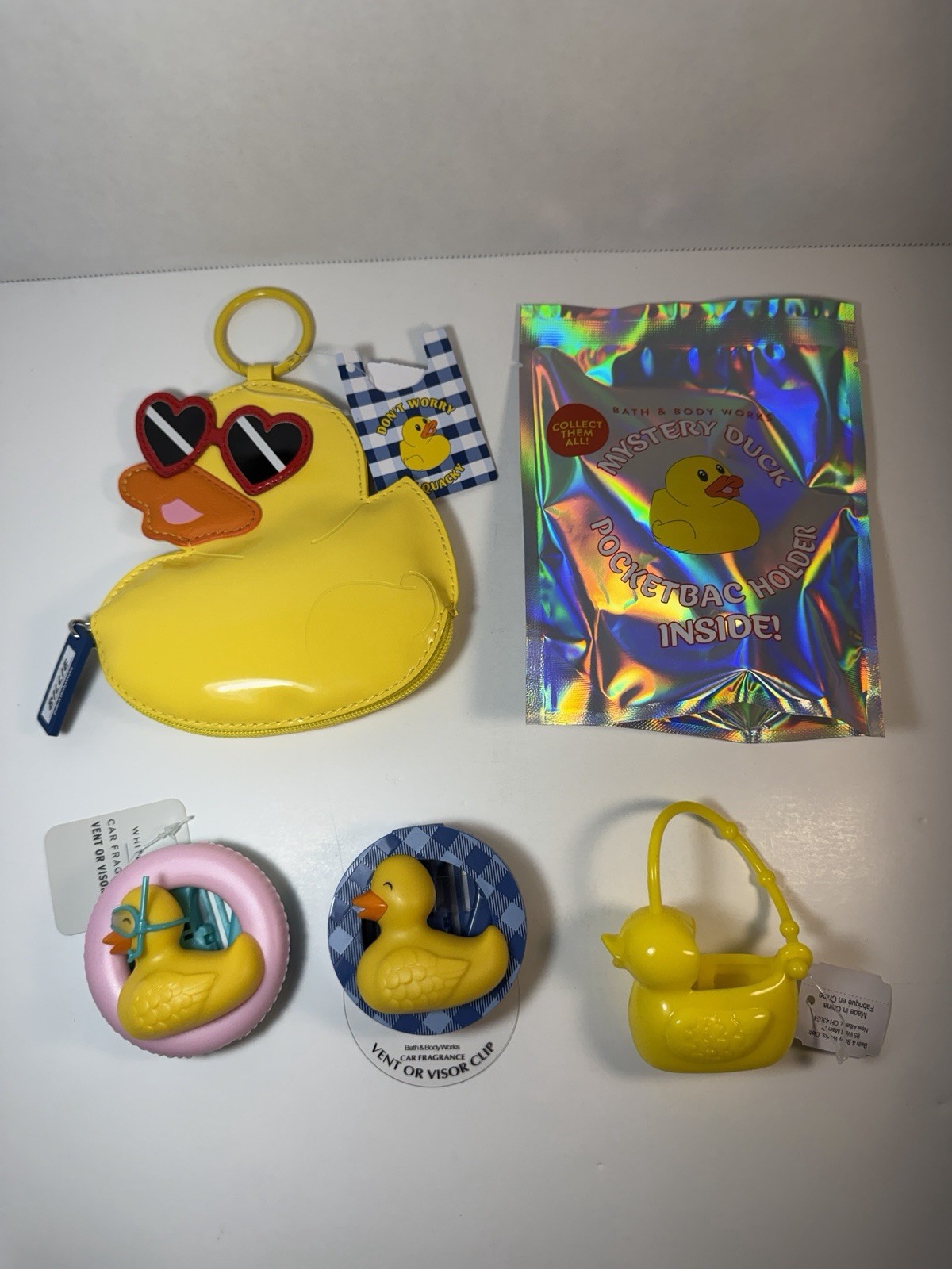 Bath & Body Works 5 Piece Accessory Set - Billie the Duck - With Mystery Pack! gallery