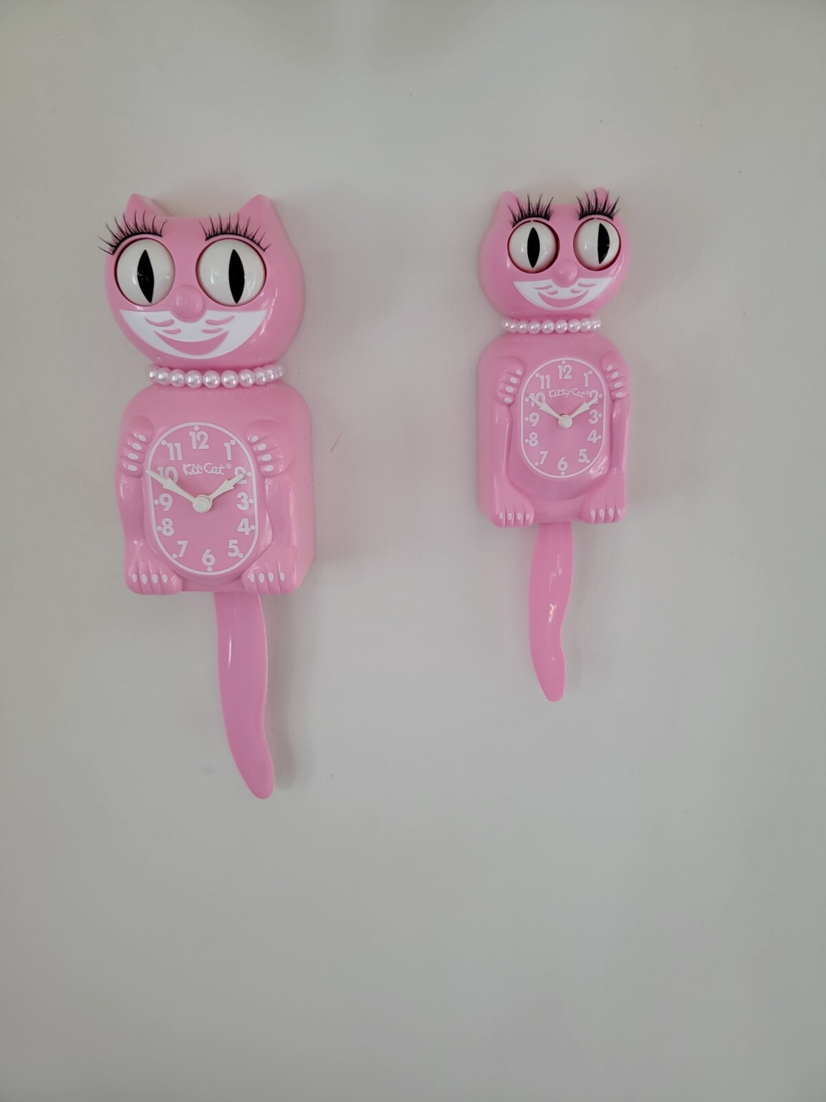 Kit Cat Clock Ltd Edition Pink Satin Kitty 12 3/4 Inches Free Ship USA gallery