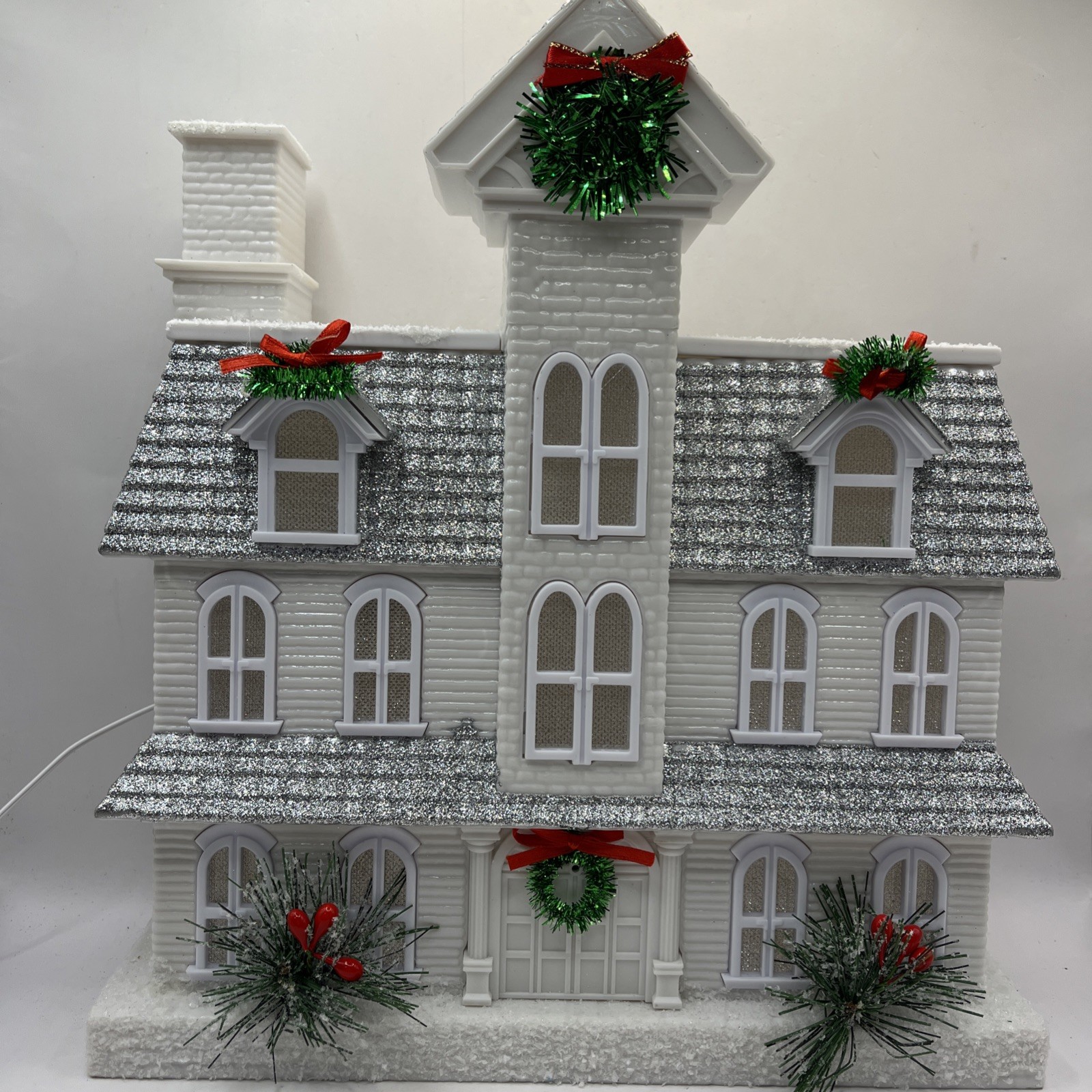 Cracker Barrel Light Up Christmas House Musical White Glitter Battery Box gallery