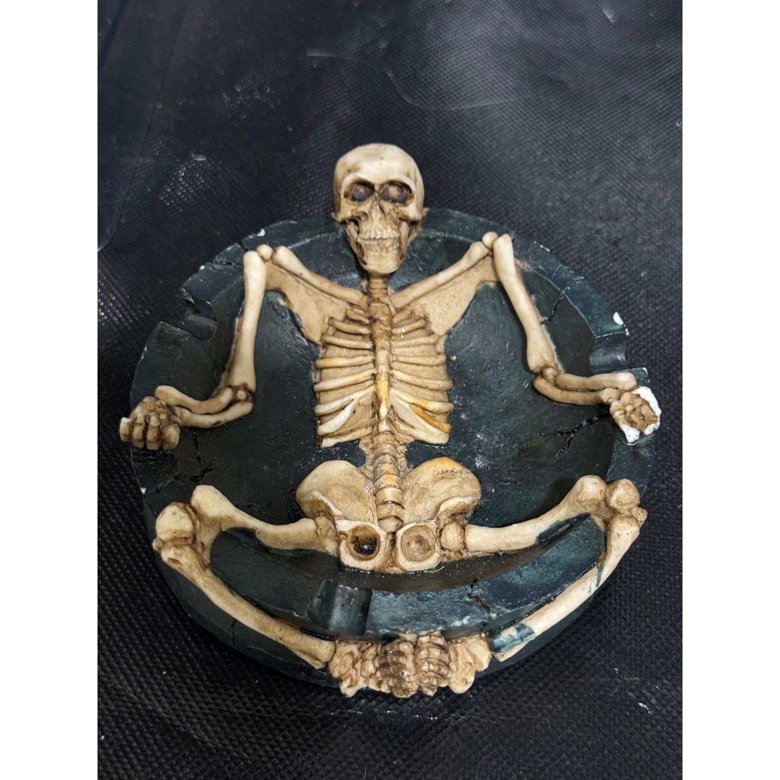 Gypsum Skull Ashtray Silicone Mold Human Skeleton Skull Tray Resin Crafts Moulds gallery