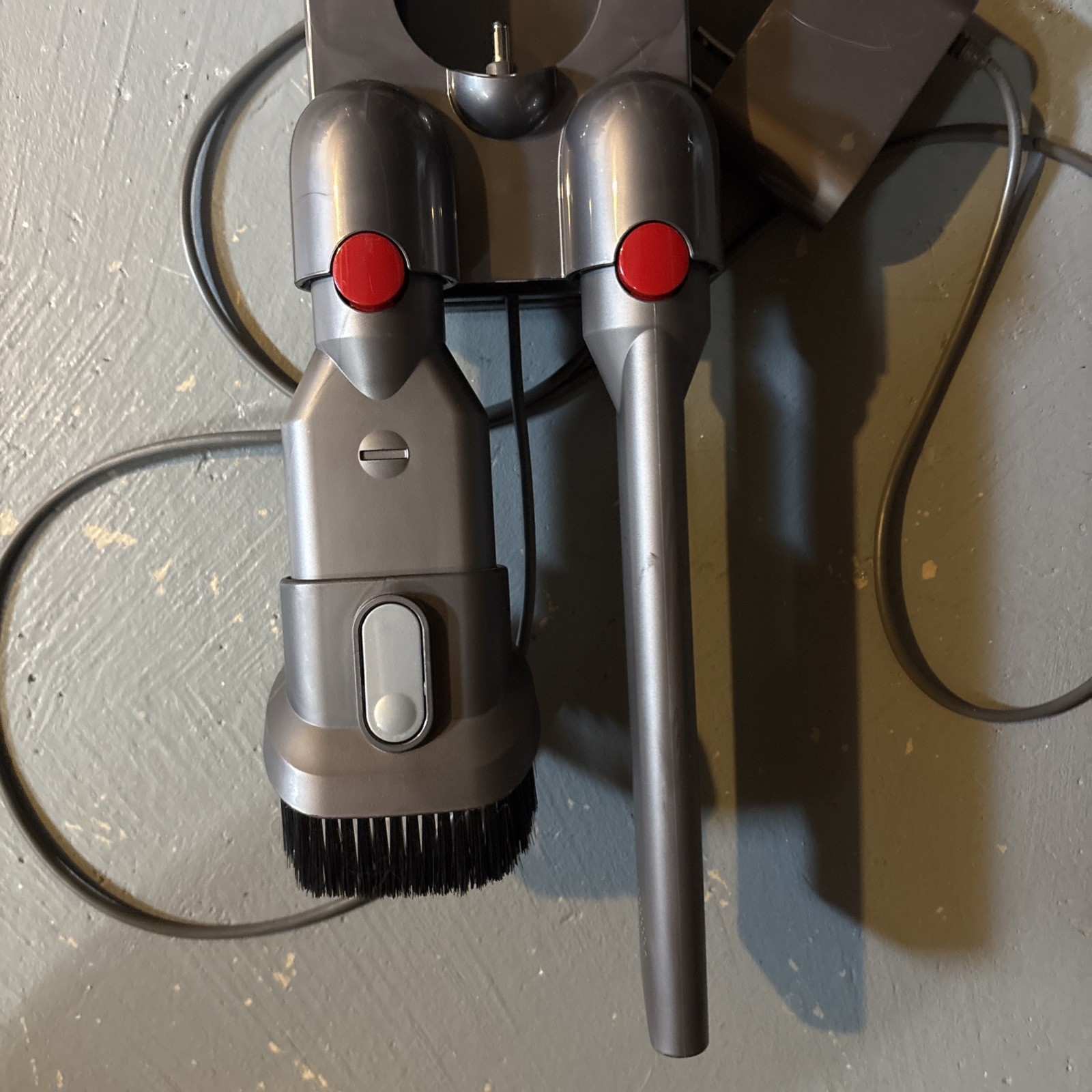Dyson V11 OUTSIZE Power Adapter Charger & Wall Mount Charging Dock gallery