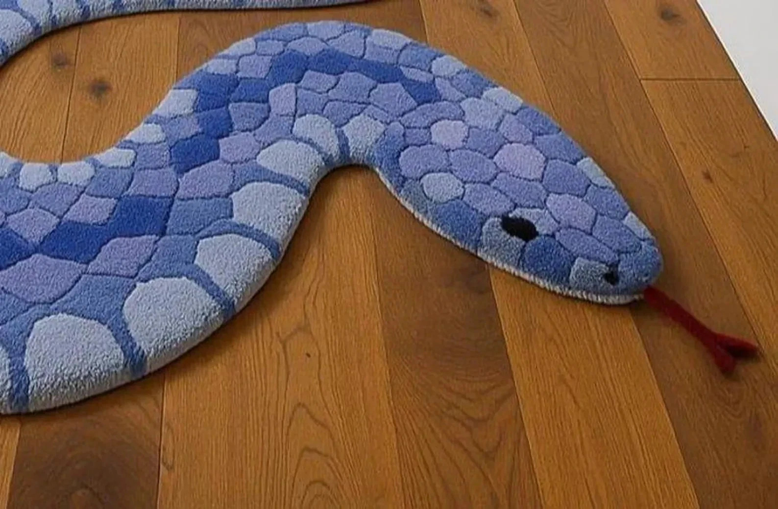 New Modern Hand-Tufted Wool Snake Rug Bold Serpent Runner Carpet For Hall Decor gallery