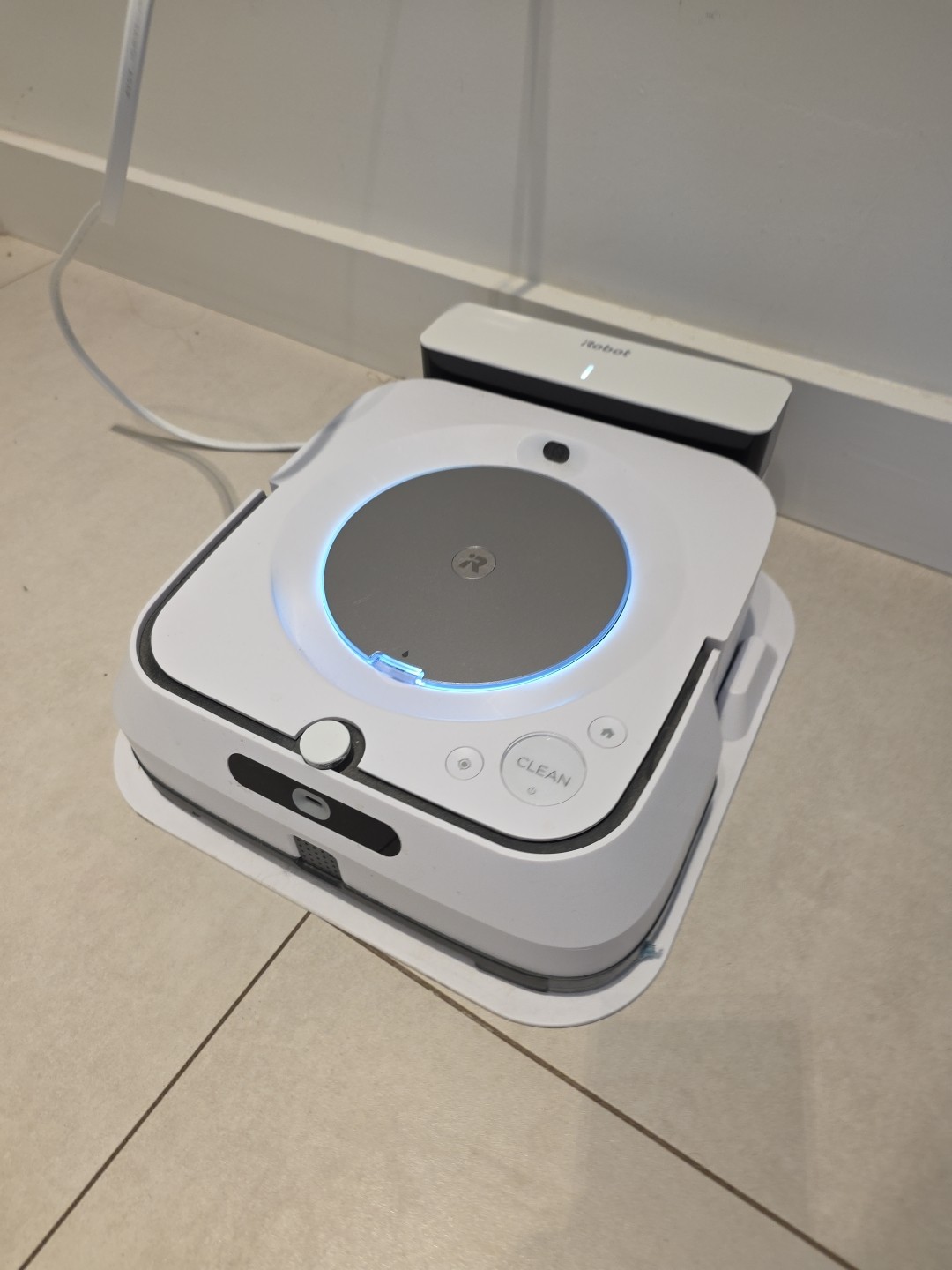 iRobot Braava Jet M6 Ultimate Wi-Fi Connected Robot Mop gallery