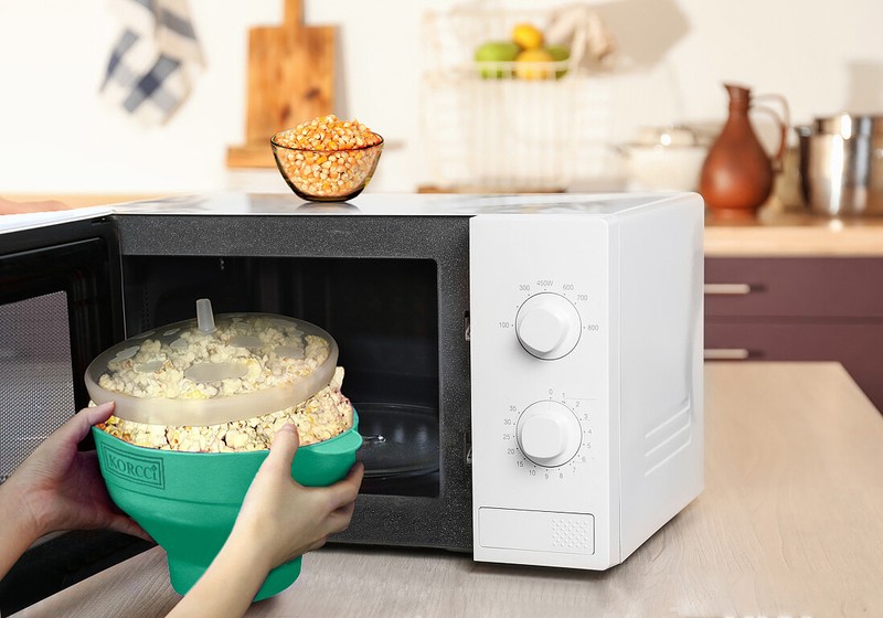 Collapsible Silicone Microwave Popcorn Popper Healthy Oil-Free Popcorn Maker gallery