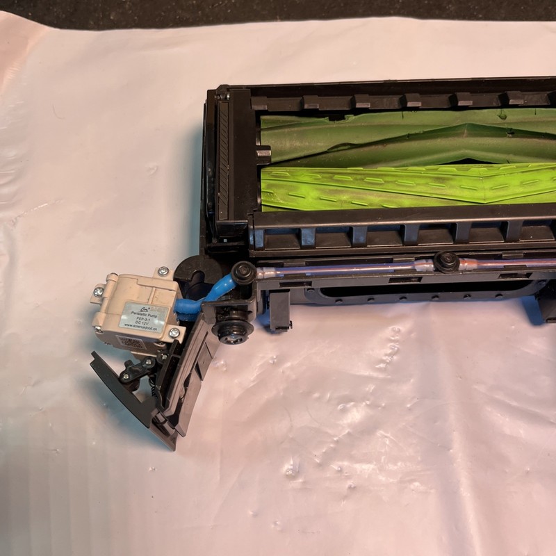 Roomba Combo j9+ Cleaning Head Module Suction Motor Water Pump Complete Tested gallery